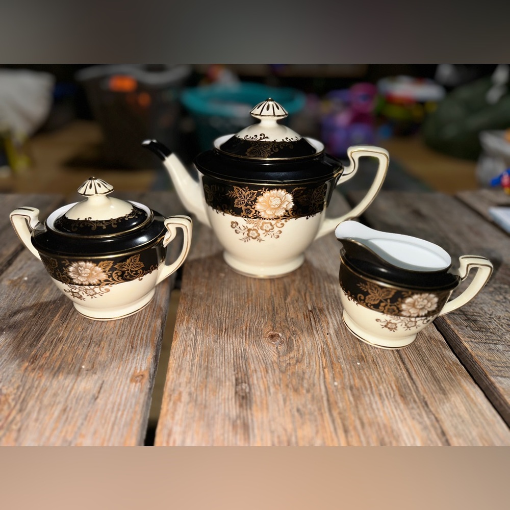 Noritake Tea Pot Set